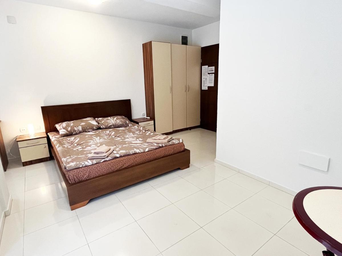 Majap Hostel Ohrid Exterior photo