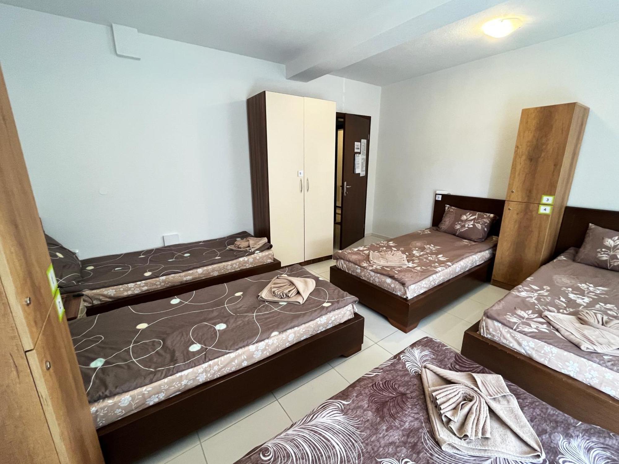 Majap Hostel Ohrid Exterior photo